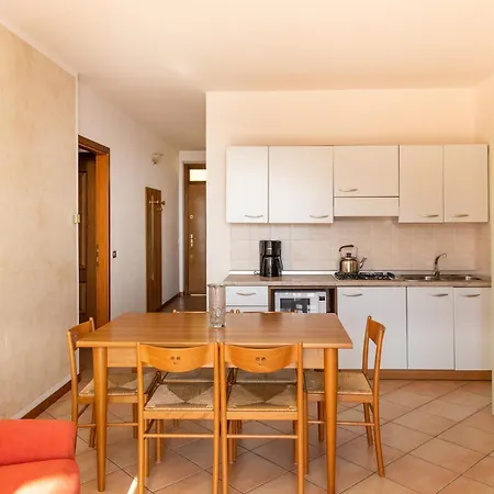מלון דירות Panorama La Forca, Gtsgroup טיניאלה